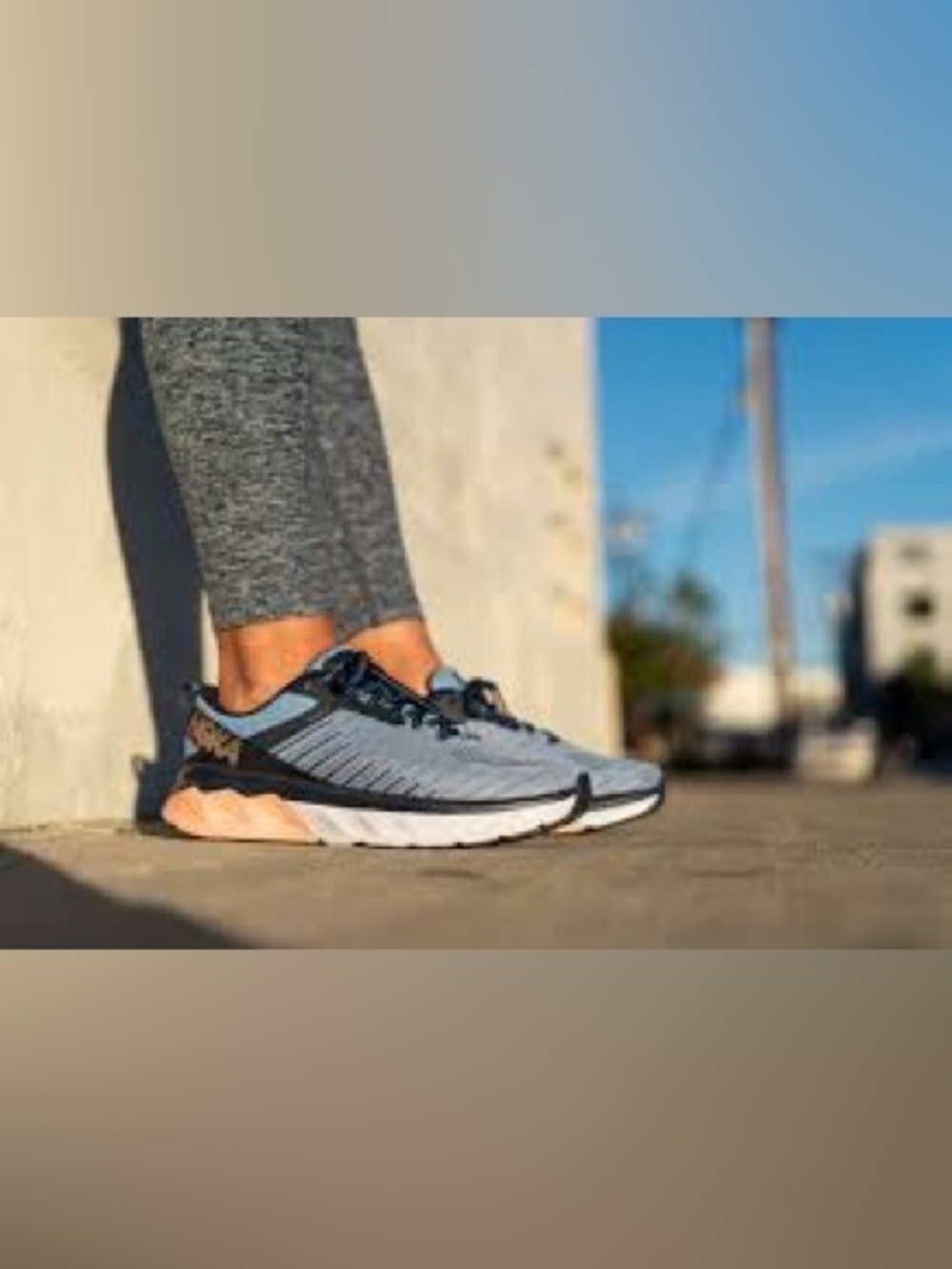 Women’s Hoka one one arahi 3 running shoes